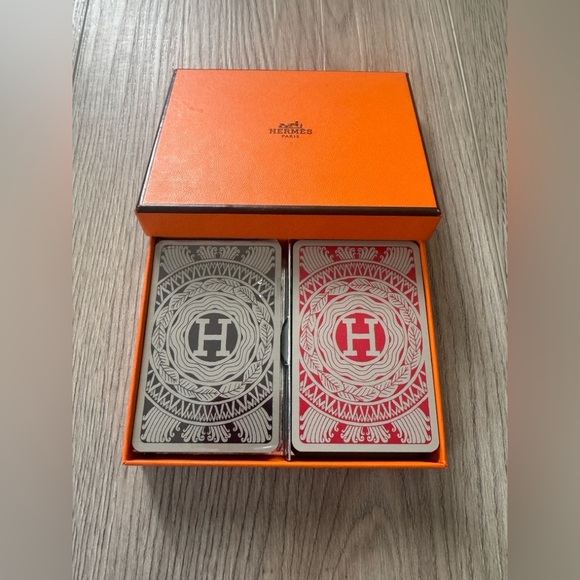 HERMÈS Playing Cards Set. ♠️♦️♥️♣️🎴 - Picture 1 of 8